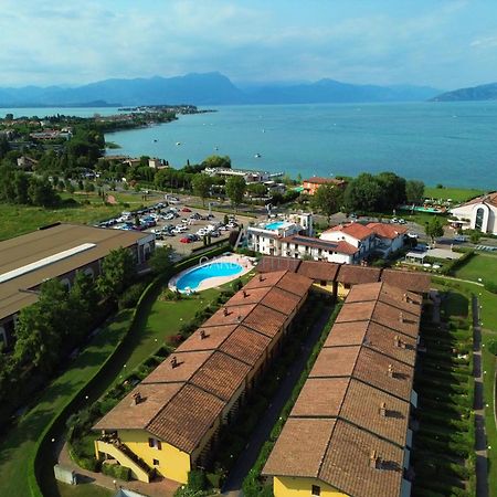 Artemide Apartment - A Soli 150M Dal Lago Di Garda Sirmione Exterior foto