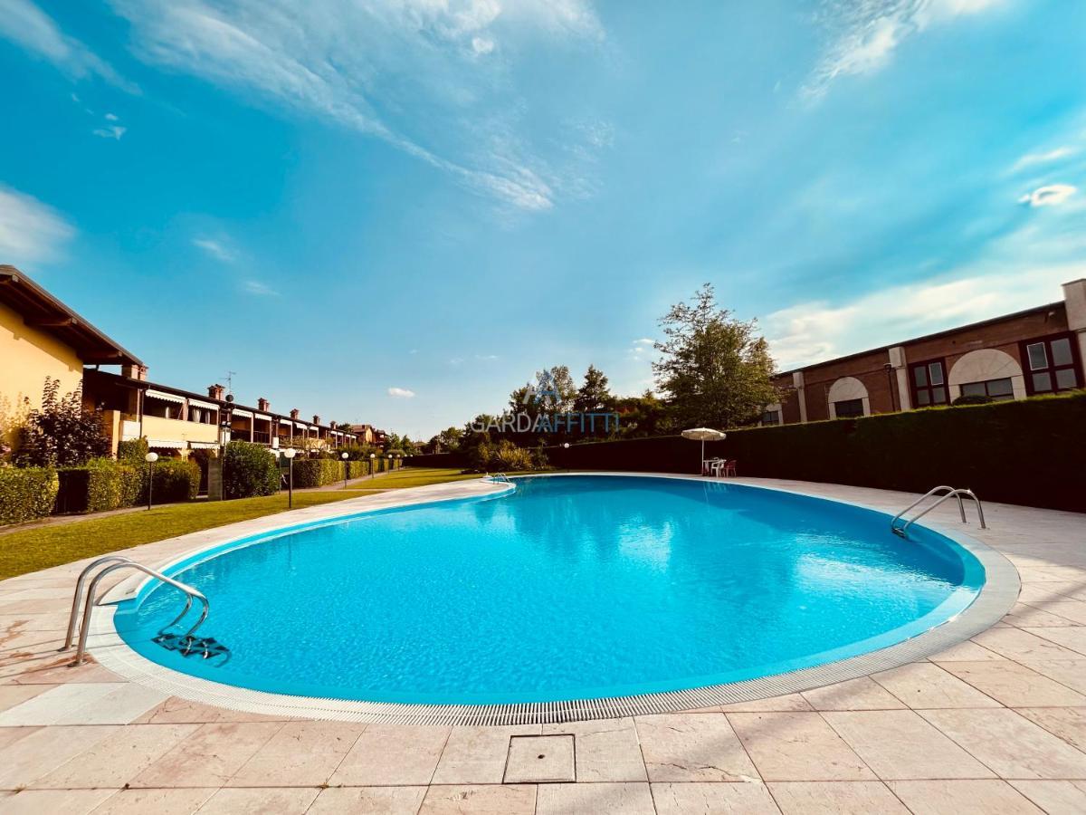 Artemide Apartment - A Soli 150M Dal Lago Di Garda Sirmione Exterior foto