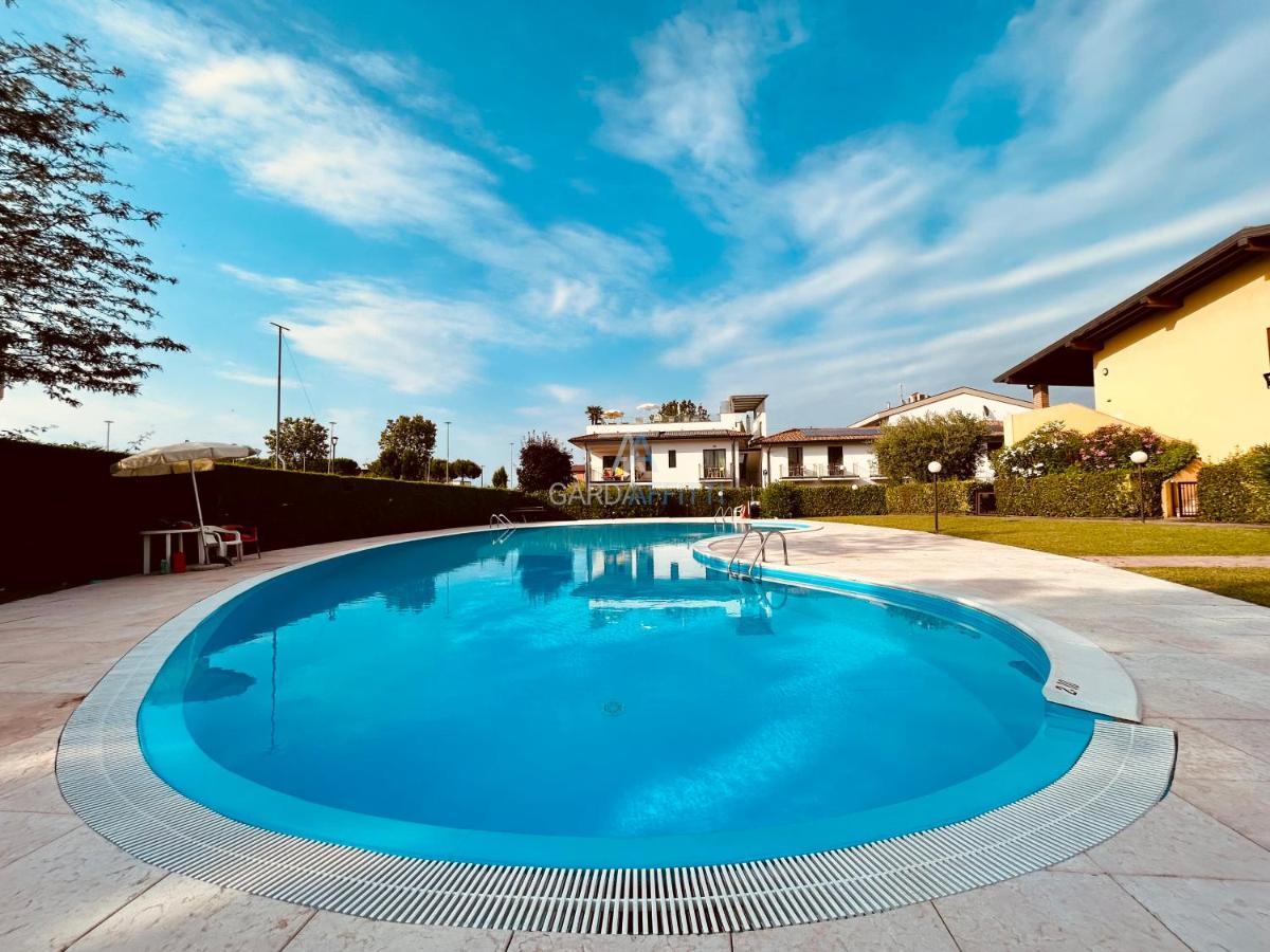 Artemide Apartment - A Soli 150M Dal Lago Di Garda Sirmione Exterior foto
