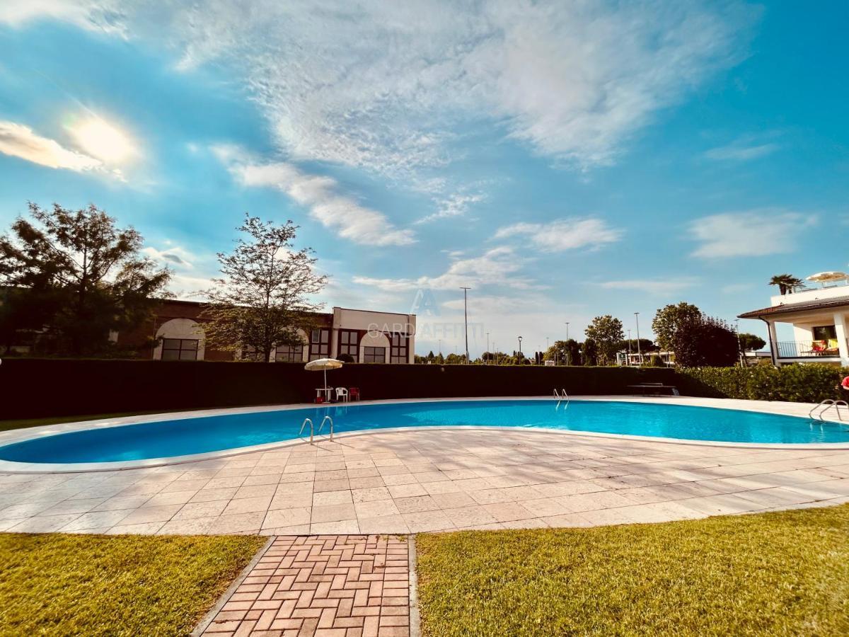 Artemide Apartment - A Soli 150M Dal Lago Di Garda Sirmione Exterior foto