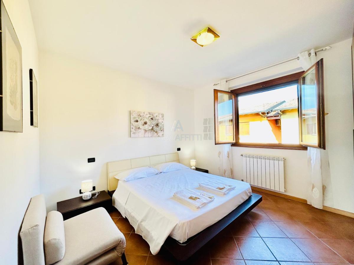 Artemide Apartment - A Soli 150M Dal Lago Di Garda Sirmione Exterior foto