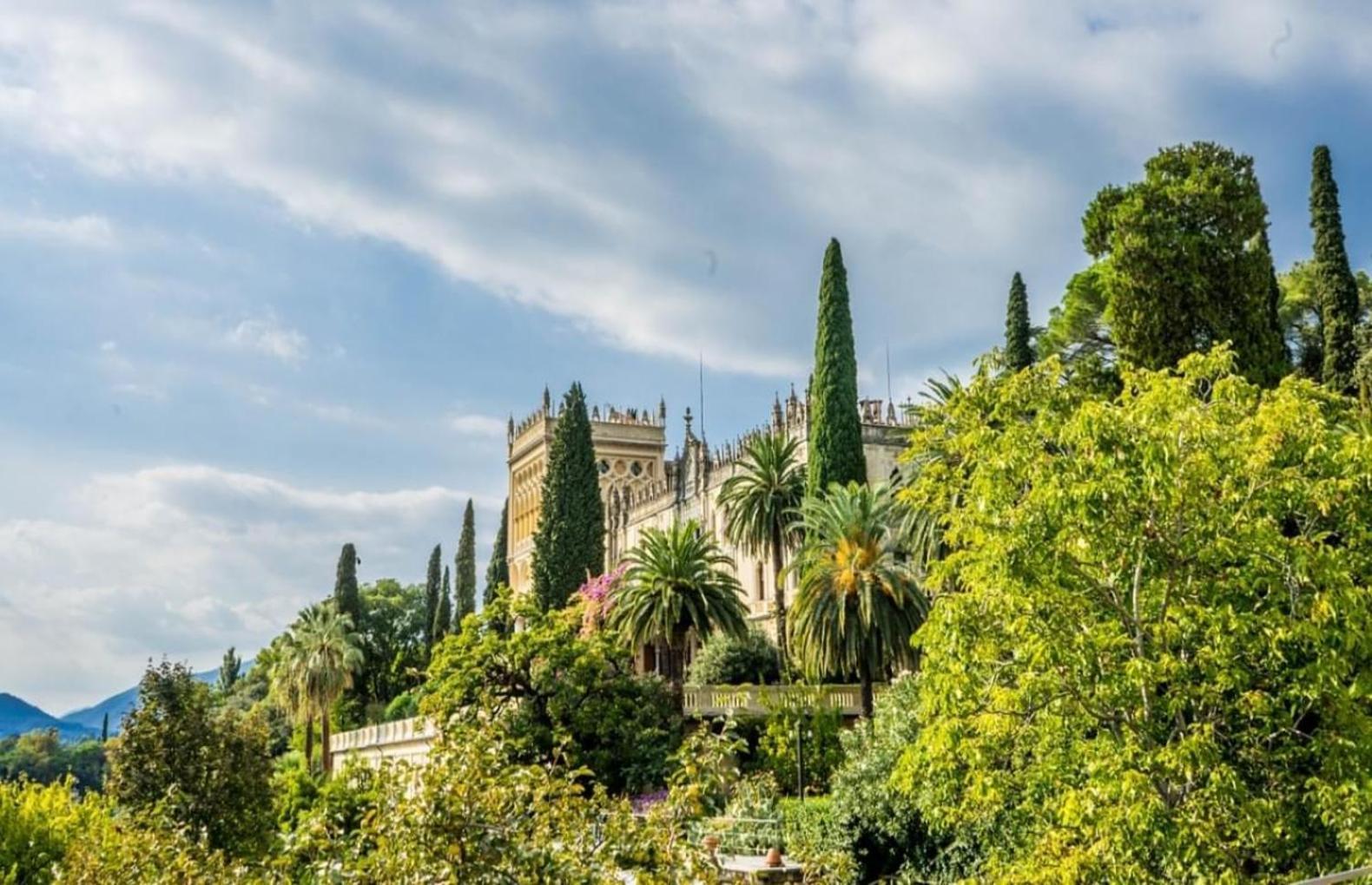 Artemide Apartment - A Soli 150M Dal Lago Di Garda Sirmione Exterior foto