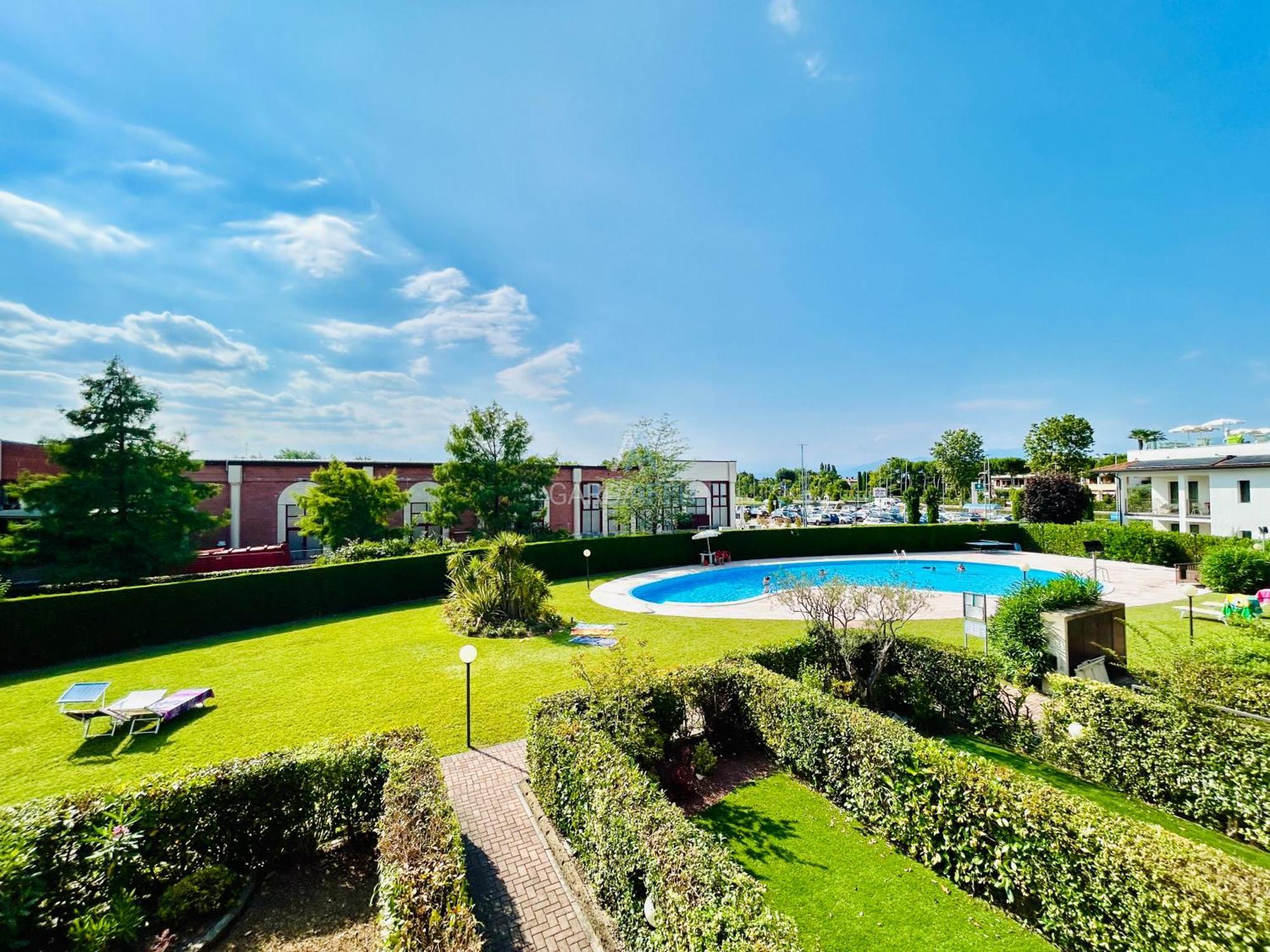 Artemide Apartment - A Soli 150M Dal Lago Di Garda Sirmione Exterior foto
