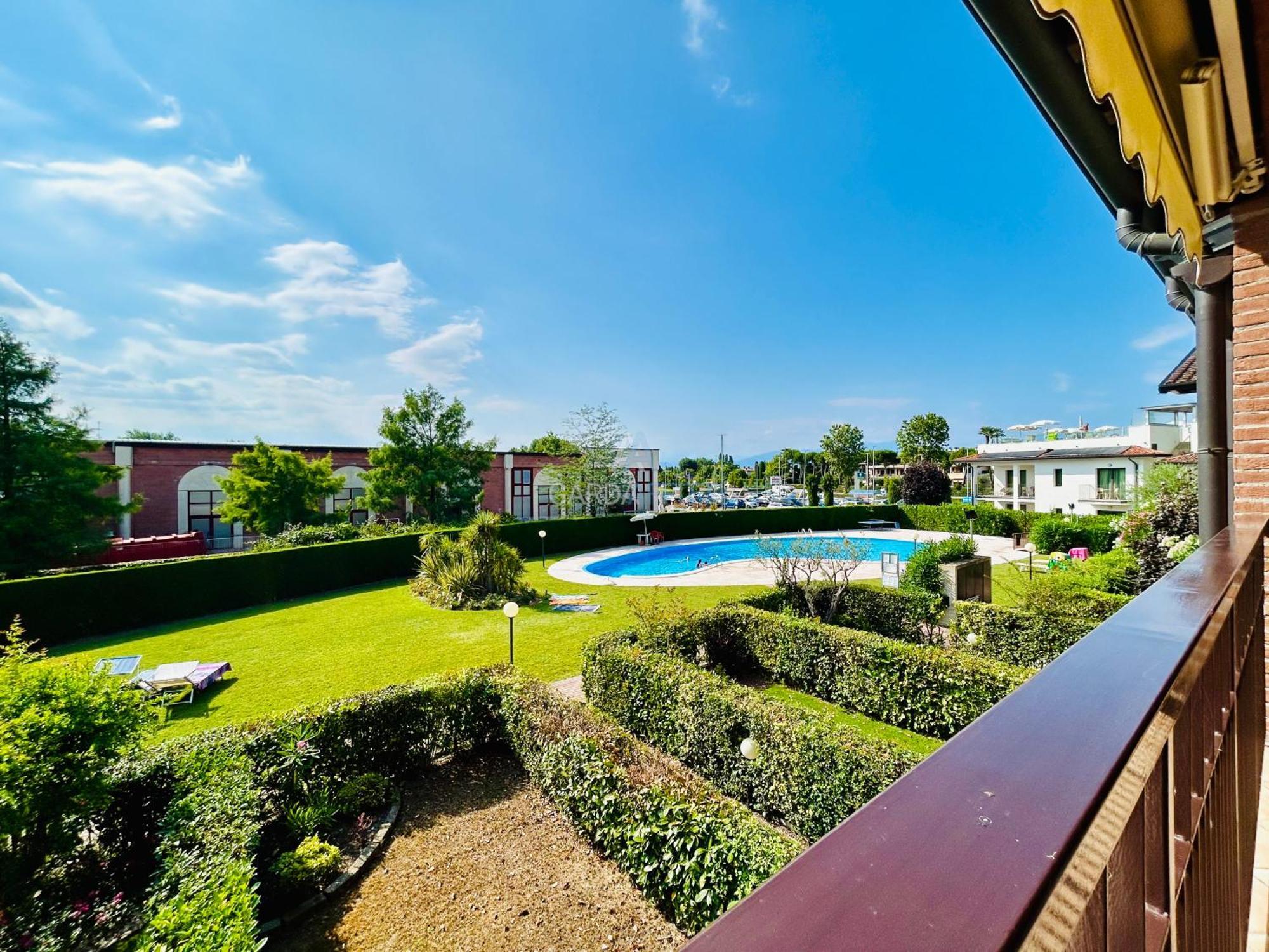 Artemide Apartment - A Soli 150M Dal Lago Di Garda Sirmione Exterior foto
