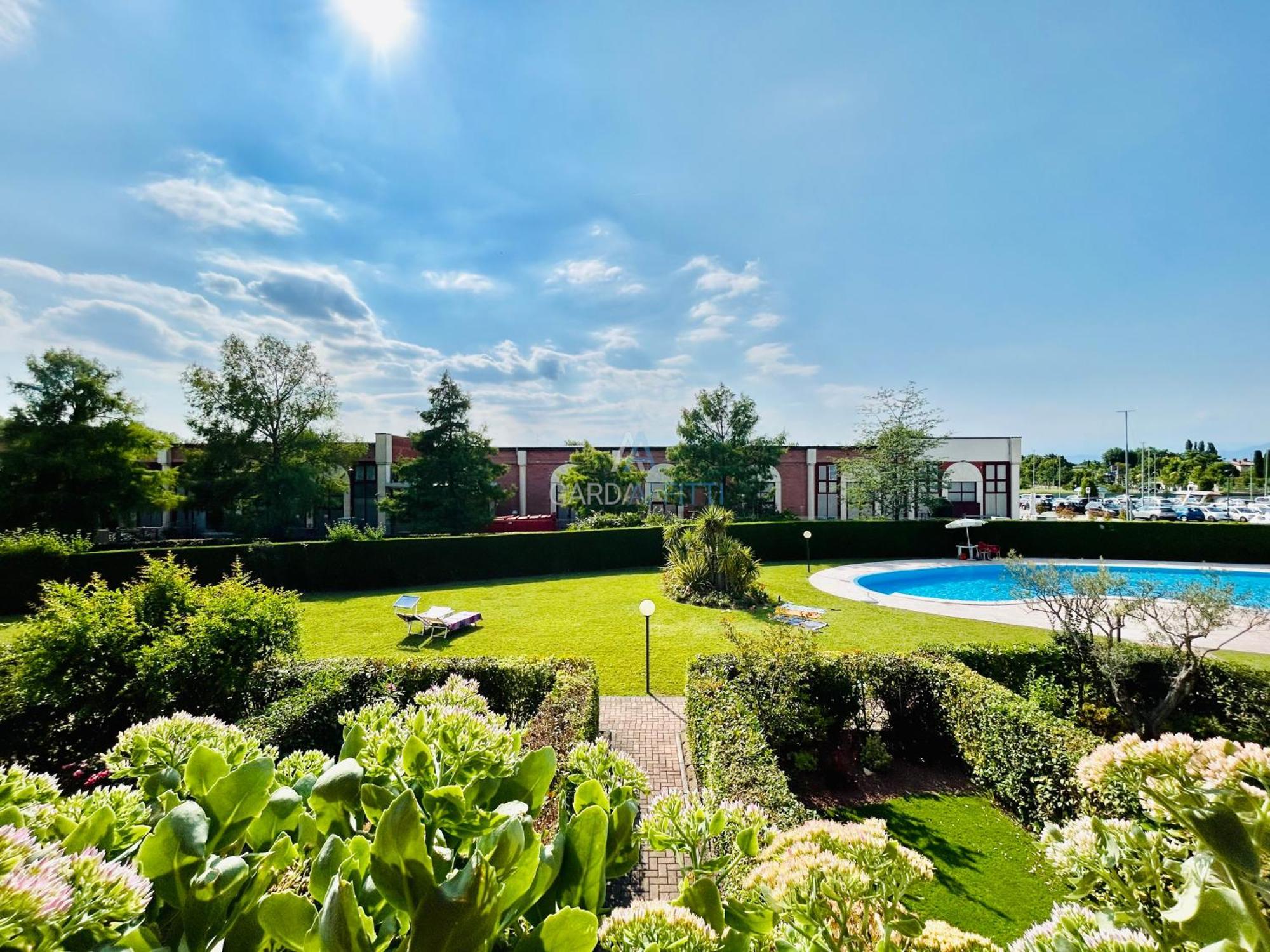 Artemide Apartment - A Soli 150M Dal Lago Di Garda Sirmione Exterior foto