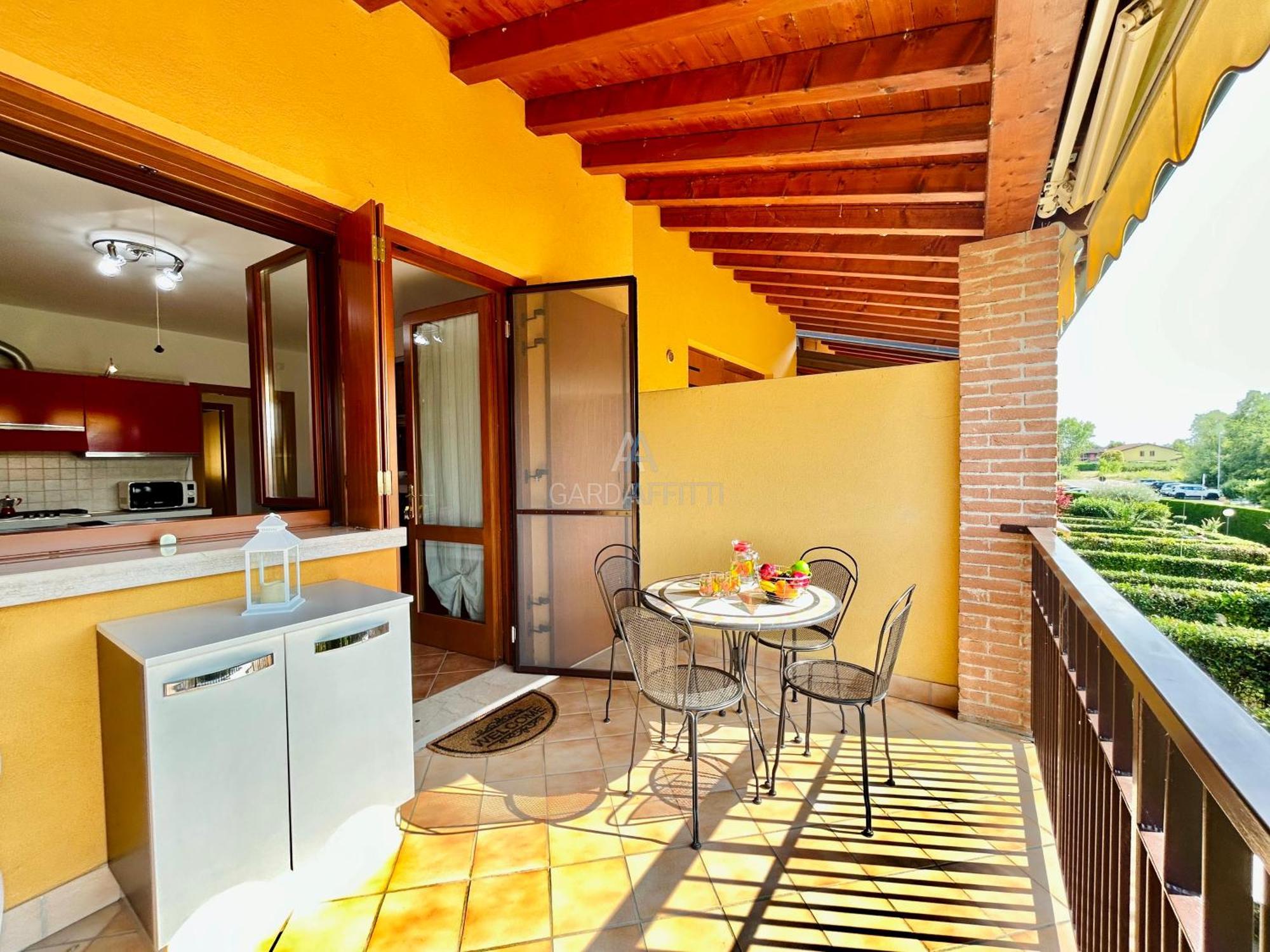 Artemide Apartment - A Soli 150M Dal Lago Di Garda Sirmione Exterior foto